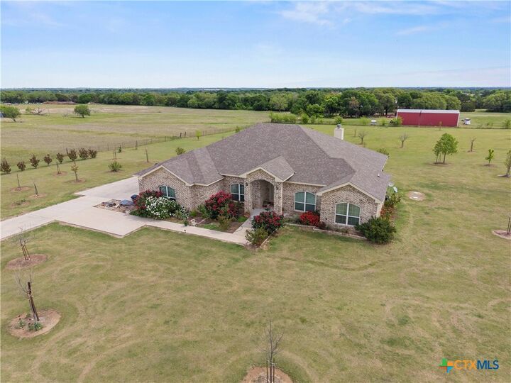 Property Photo:  118 County Road 274  TX 76528 