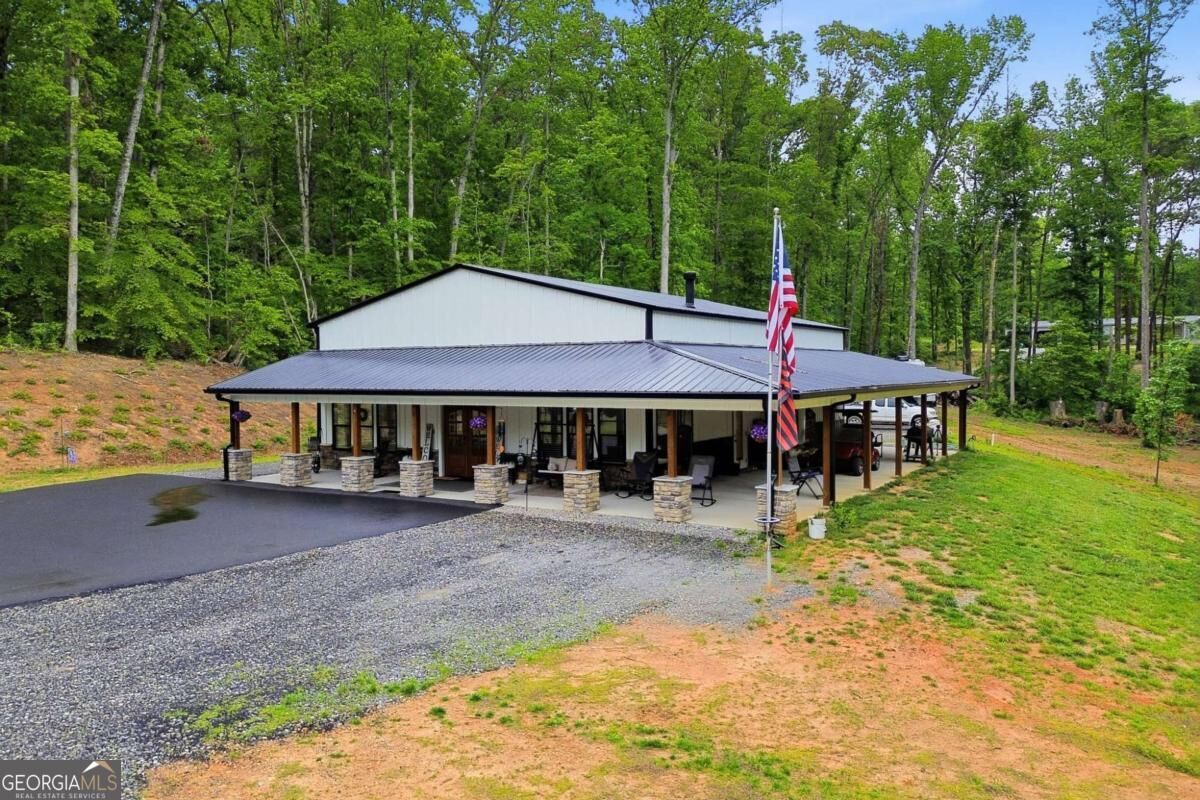 Property Photo: 580 Eagles Perch Road GA 30107