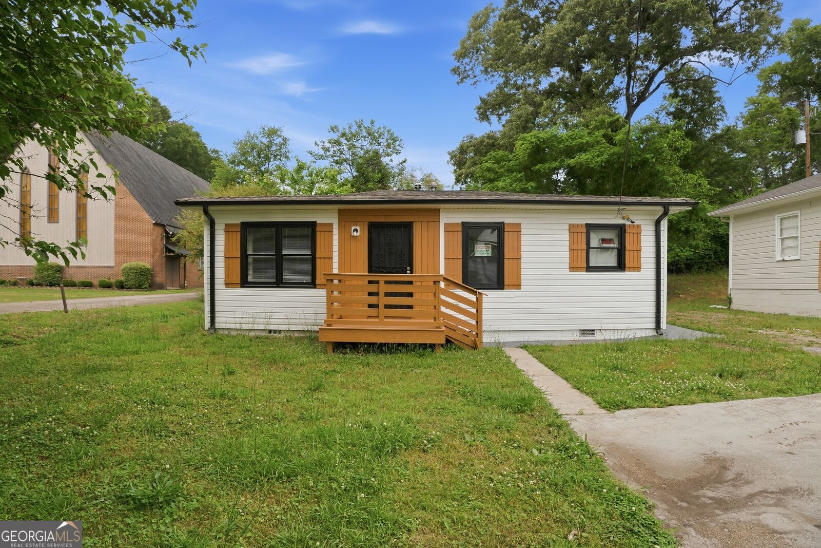 Property Photo:  1620 Eastland Road SE  GA 30316 