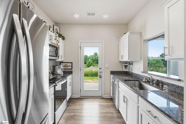 Property Photo:  211 Sunriff Court  SC 29651 