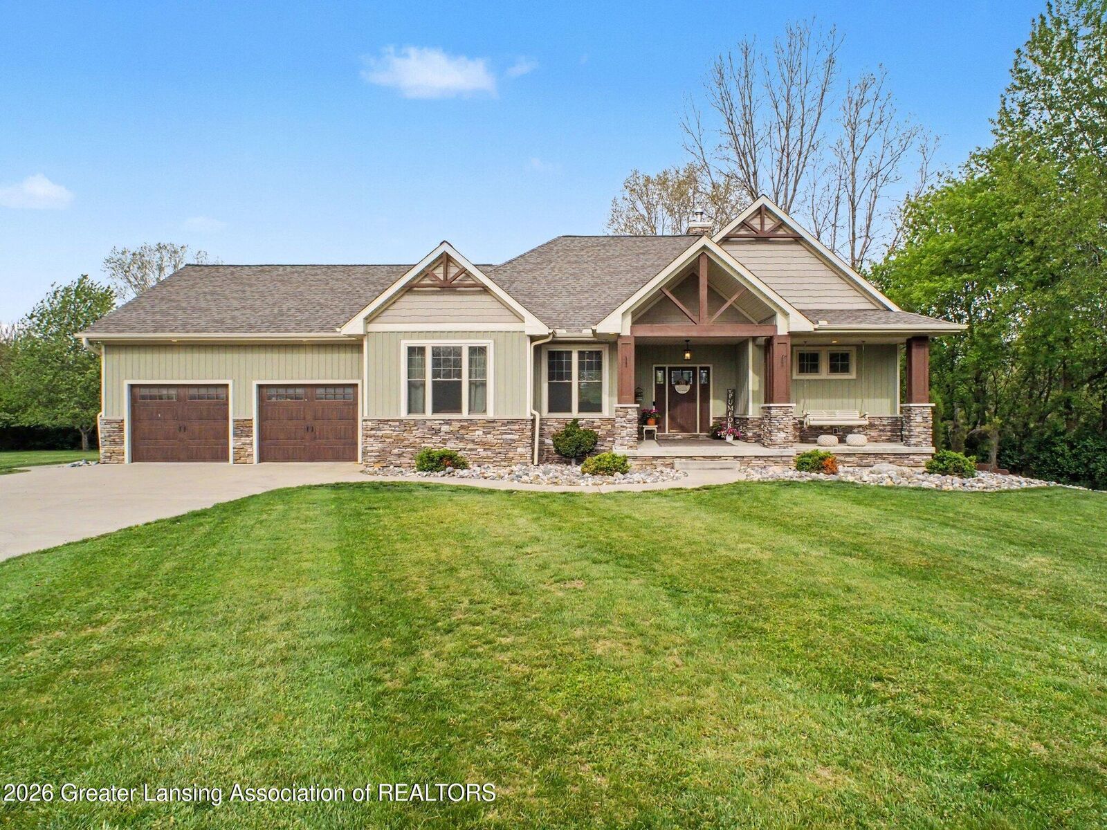 Property Photo:  2005 N Meridian Road  MI 48866 