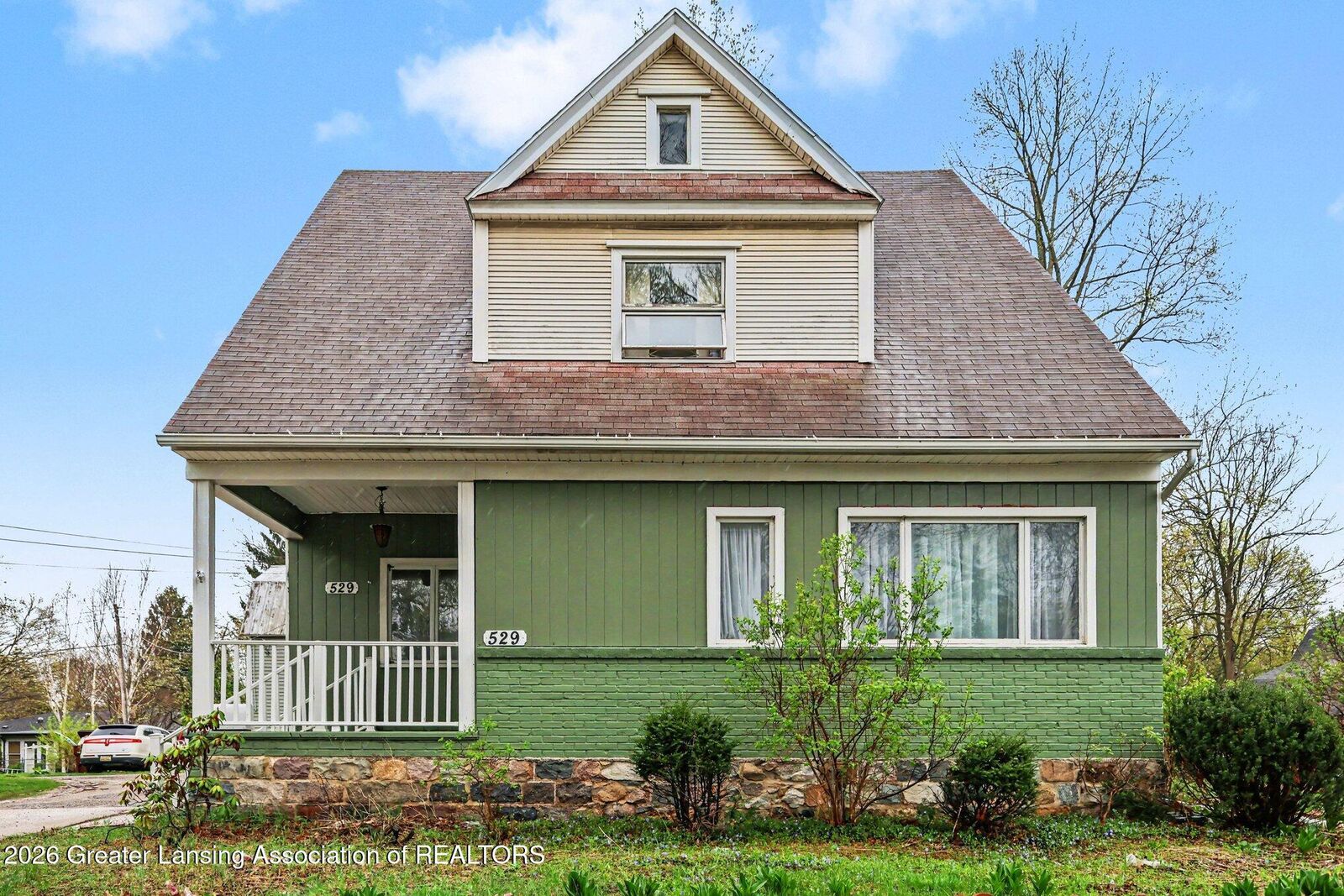 Property Photo:  529 W Ash Street  MI 48854 