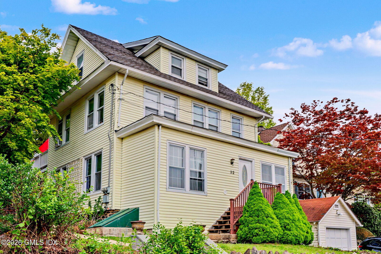 Property Photo:  32 Chapel Street 1  CT 06831 