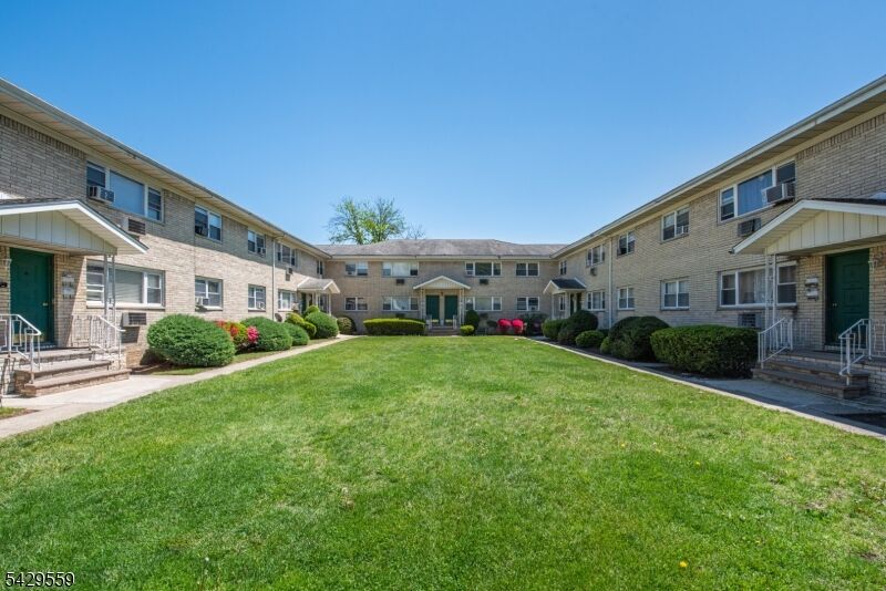 Property Photo:  20 Halsey Ave 6  NJ 07508 