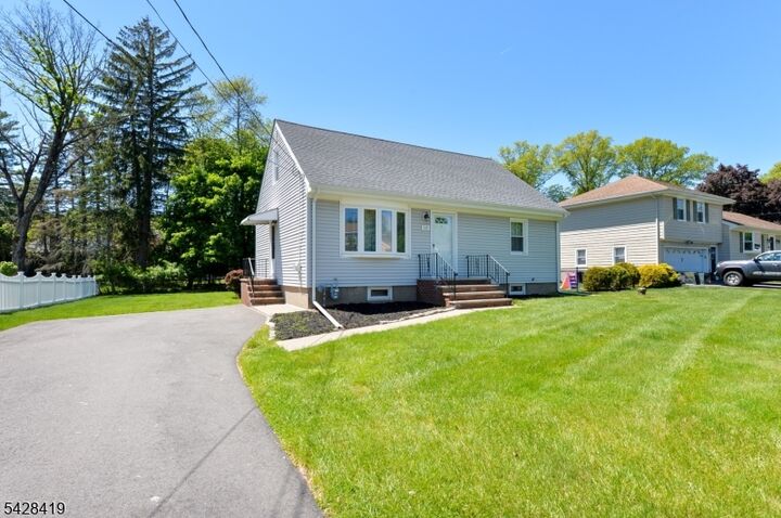 Property Photo: 113 Stanley Ct NJ 07508