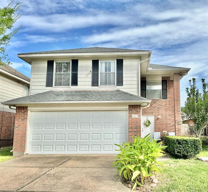 Property Photo:  8223 Golf Green Circle  TX 77036 