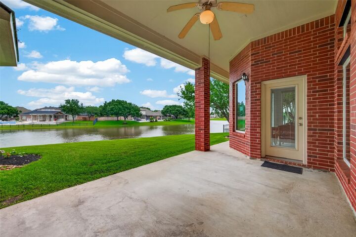 Property Photo:  2010 Arbor Cove  TX 77494 