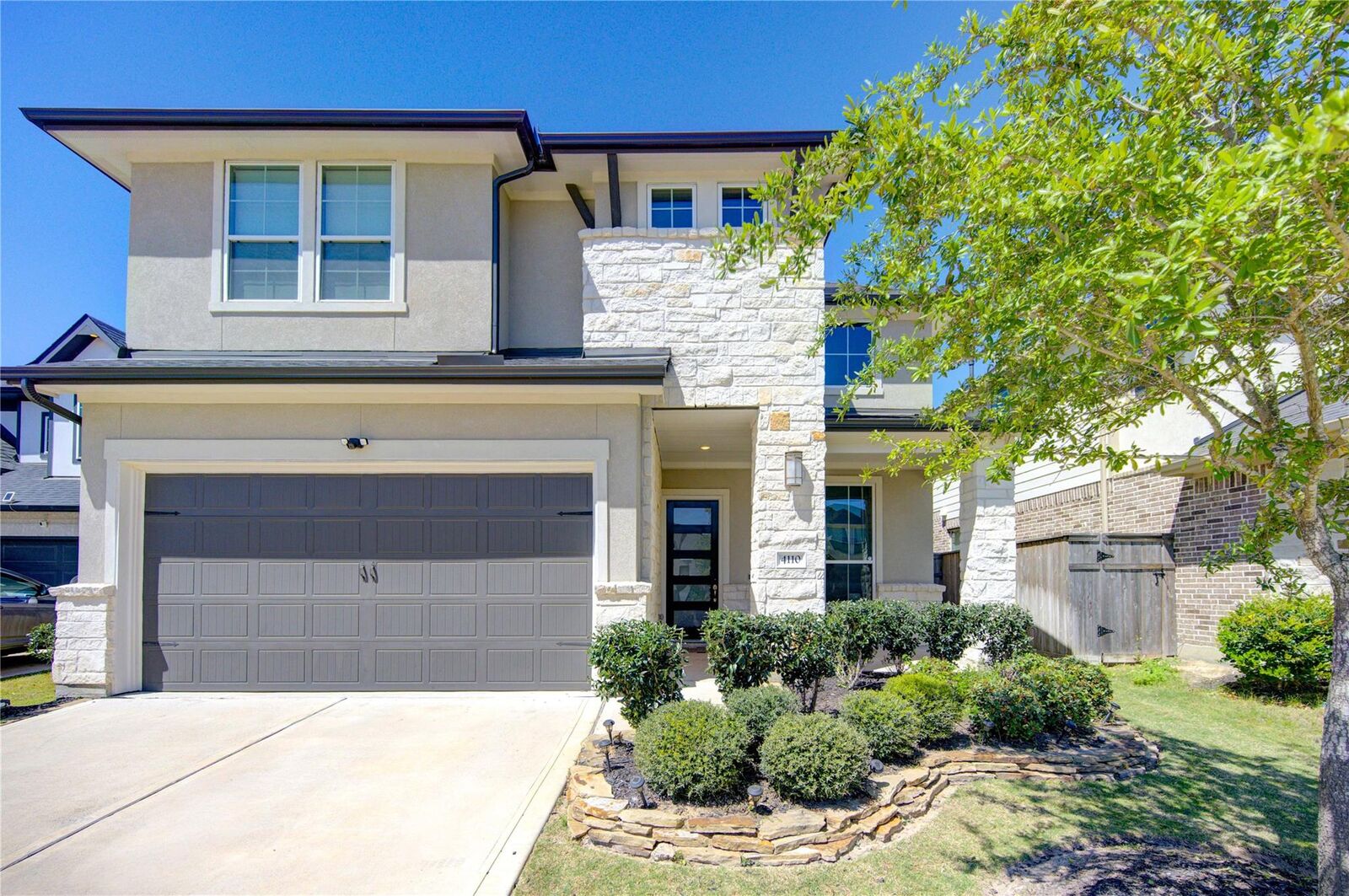 Property Photo:  4110 Sherman Oak Lane  TX 77441 