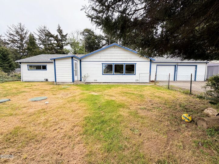 Property Photo:  9459 NW Heron Street  OR 97376 