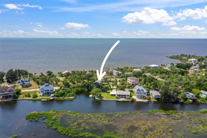 Property Photo:  10701 Pine Island Drive  FL 34607 