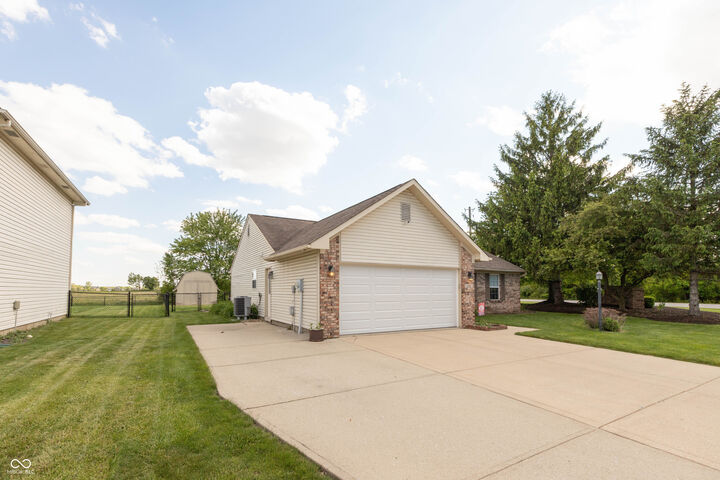 Property Photo:  11011 Oakspring Drive  IN 46239 