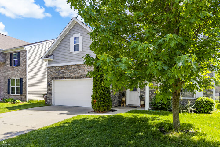 Property Photo: 2101 Creek Bank Drive IN 47201