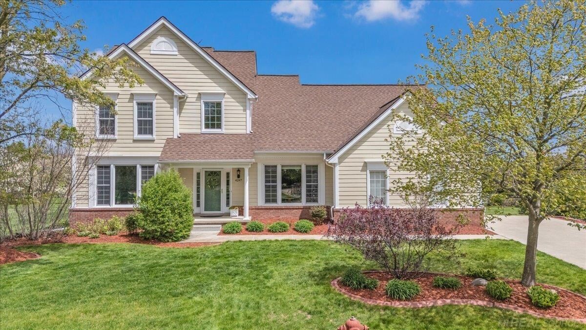 Property Photo:  4247 Bold Meadows Street  MI 48306 