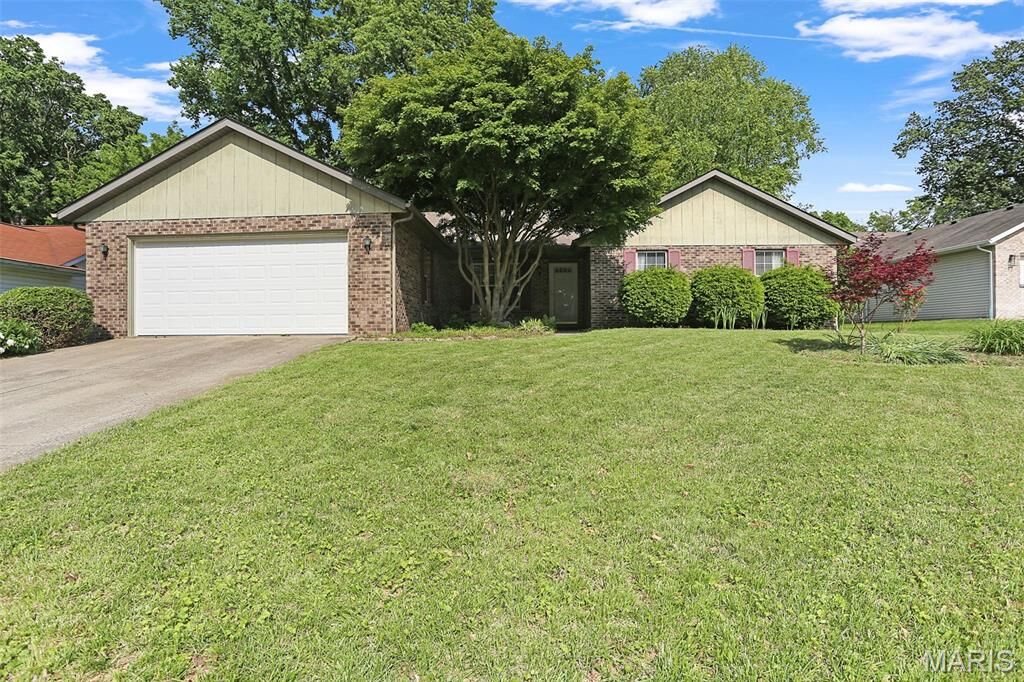 Property Photo: 1841 Spruce Hill Drive IL 62221