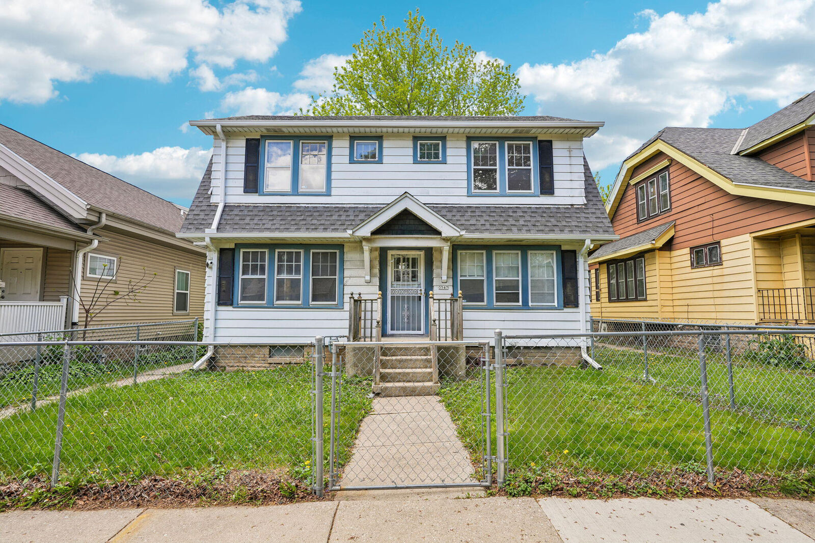 Property Photo:  3547 N 14th St  WI 53206 