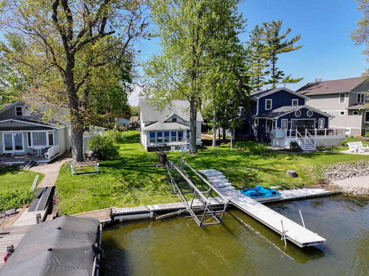 Property Photo:  W944 Shorewood Dr  WI 53120 
