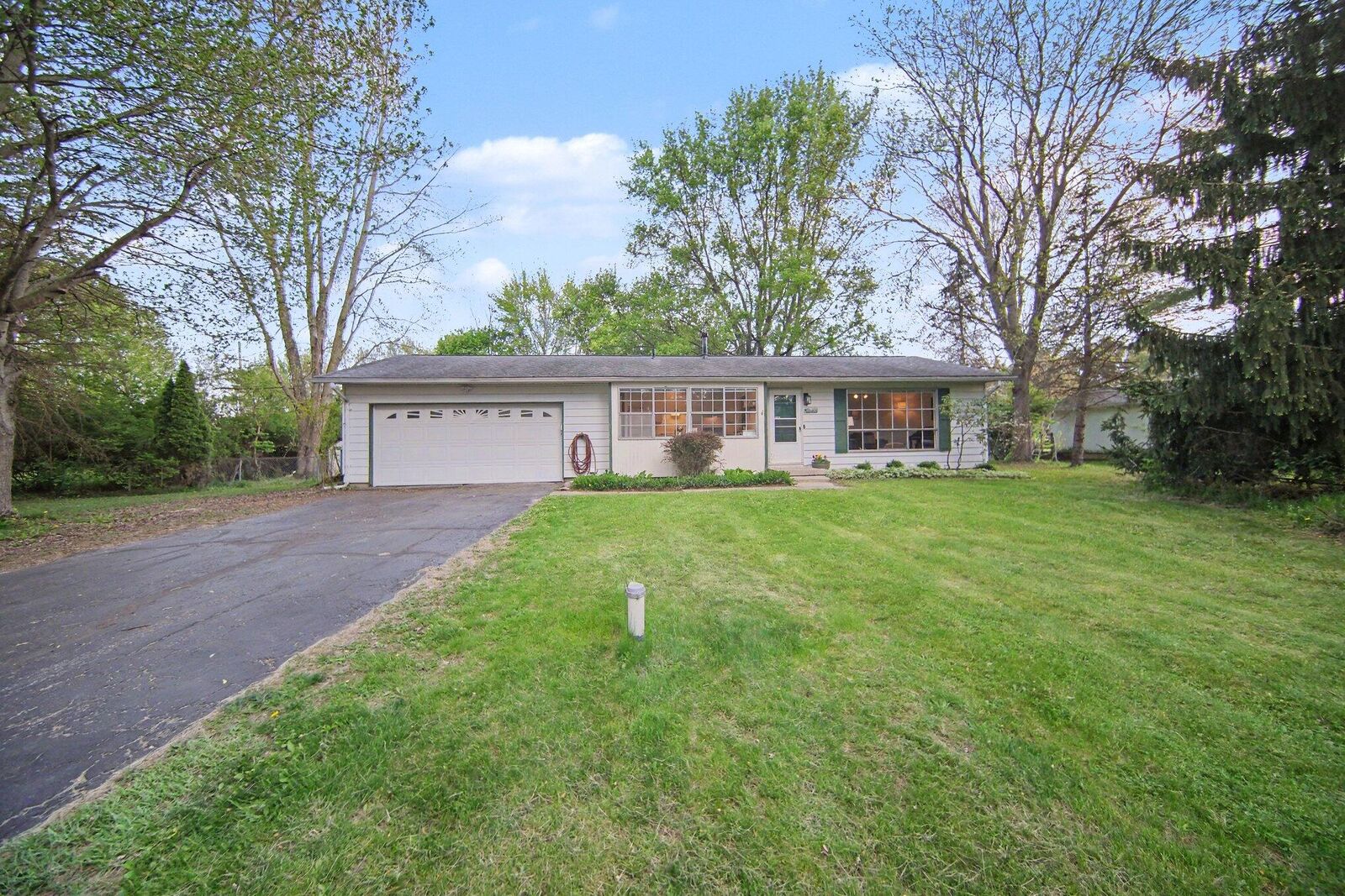 Property Photo:  13593 E Old US Highway 12  MI 48118 