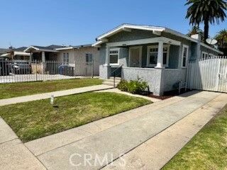 Property Photo:  323 W 82nd Street  CA 90003 