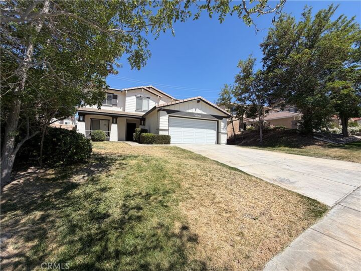 Property Photo: 38646 Annette Avenue CA 93551