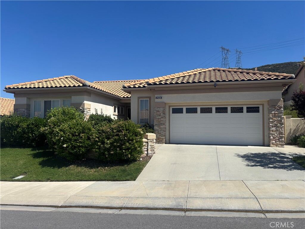Property Photo:  2124 Birdie  CA 92220 