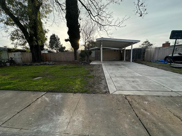 Property Photo:  6111 Brea Avenue  CA 95207 