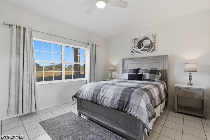 Property Photo: 1290 Sweetwater Cove 5101 FL 34110