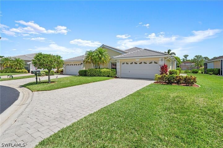 Property Photo: 7737 Haverhill Court FL 34104