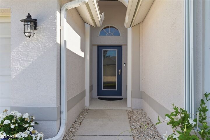 Property Photo:  9584 Dunkirk Drive  FL 33919 
