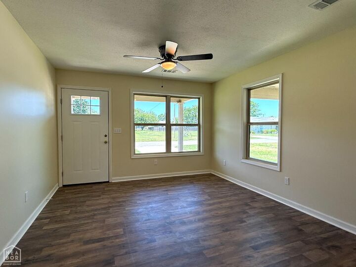 Property Photo:  812 Ellis Avenue  AR 72472 