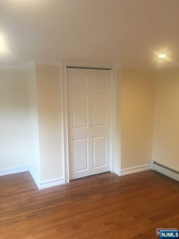 Property Photo:  67 Chamberlain Avenue 2  NJ 07407 