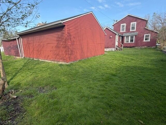 Property Photo:  174 Columbus Street  OH 44146 