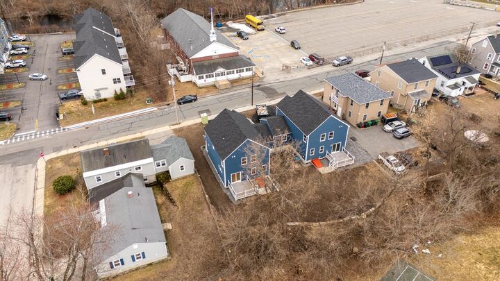 Property Photo:  106 Lock Street  NH 03064 