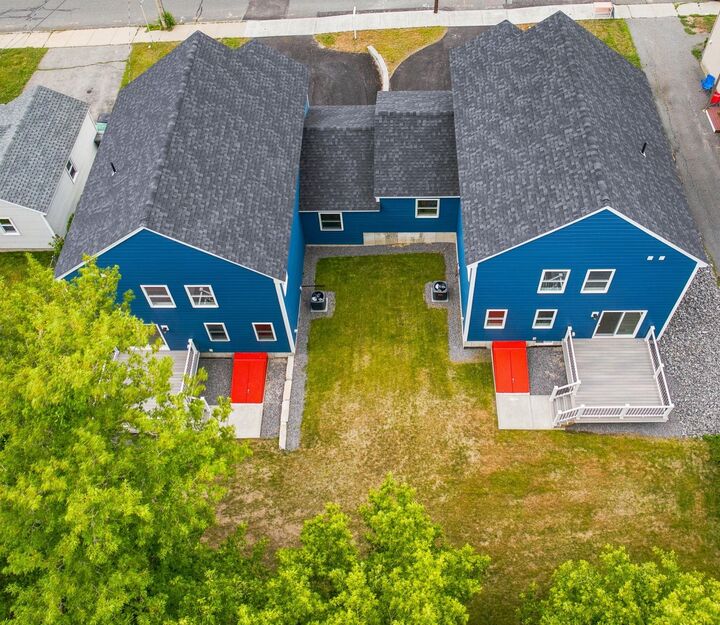 Property Photo:  106 Lock Street  NH 03064 