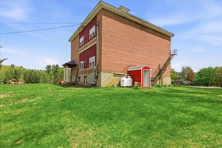 Property Photo:  406 Back Ashuelot Road  NH 03441 