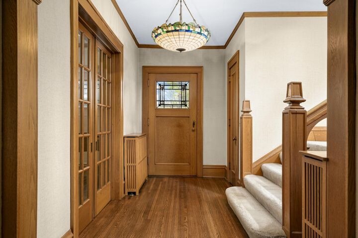 Property Photo:  2418 W 22nd Street  MN 55405 