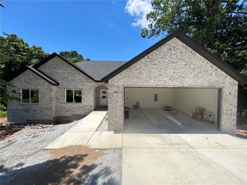 Property Photo: 5 Florence Circle AR 72715