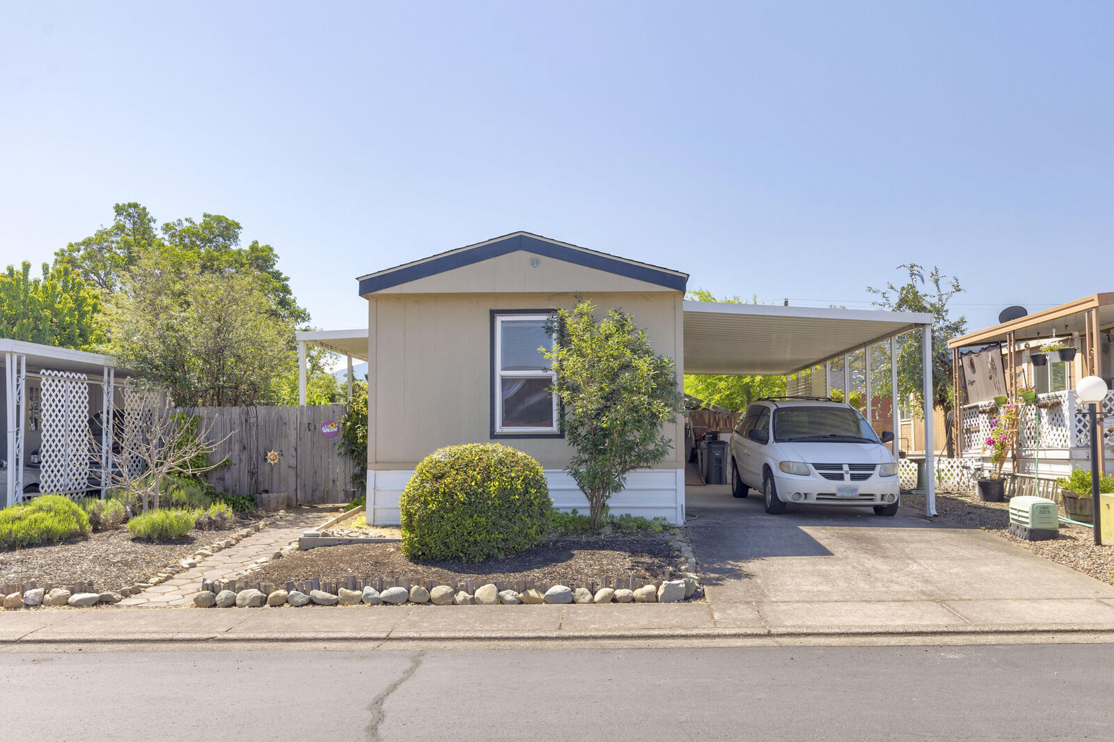 Property Photo: 4729 S Pacific Highway Unit 4 OR 97535