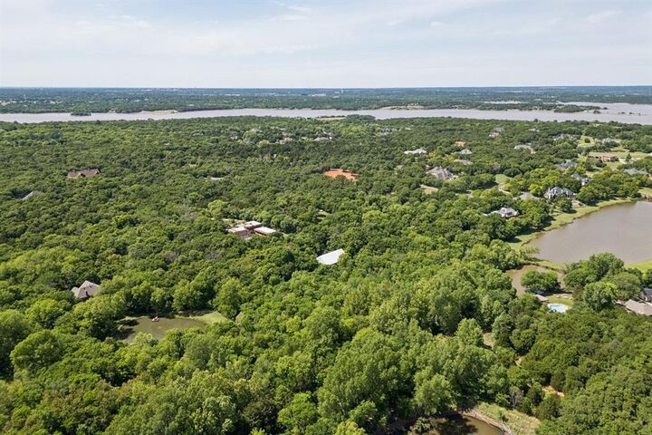 Property Photo: 14224 Edmond Lake Road OK 73049