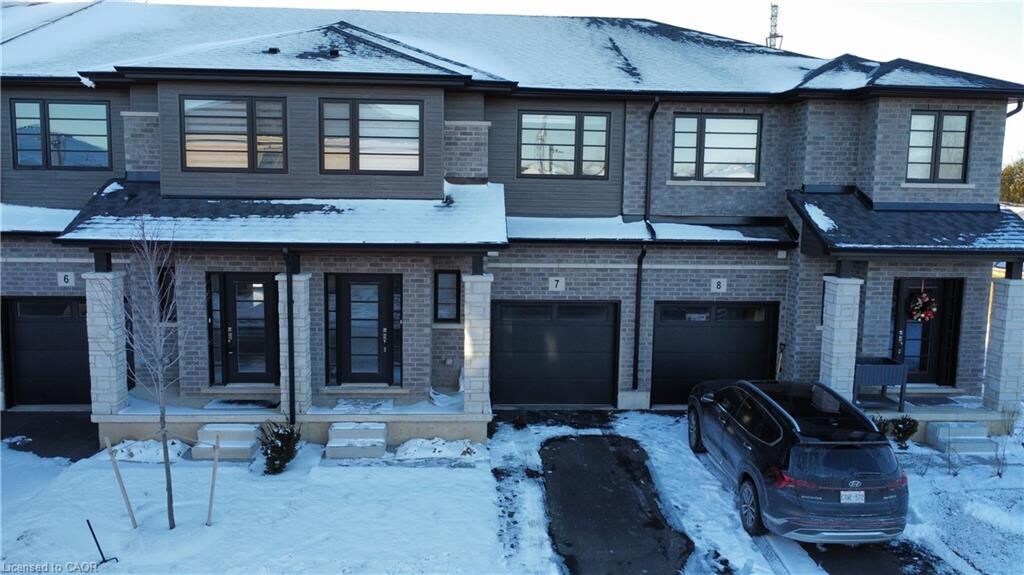 Property Photo:  520 Grey Street 7  ON N3S 0K1 