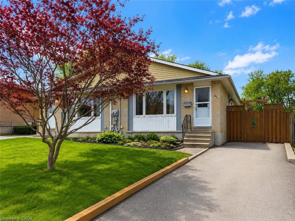 Property Photo:  51 Woodlawn Avenue  ON N3V 1A6 