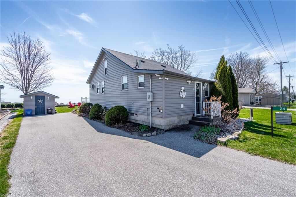 Property Photo:  24 Pulley Road  ON N0P 2P0 
