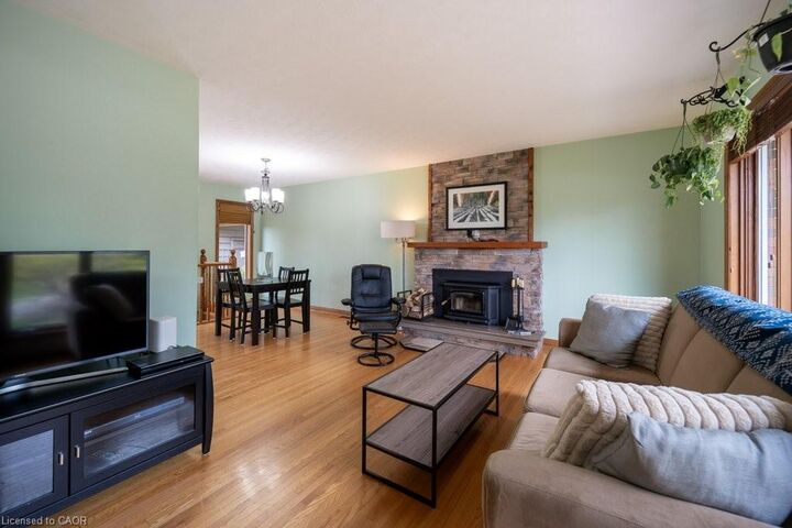 Property Photo:  5 Donald Street  ON N1S 2H1 