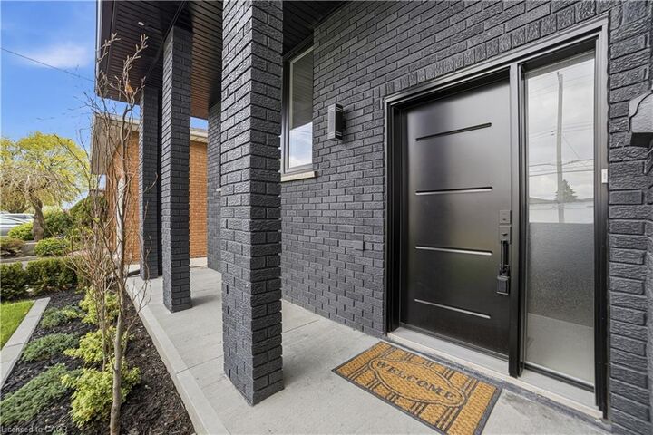 Property Photo:  146 Kenora Avenue Upper Level  ON L8E 3N7 