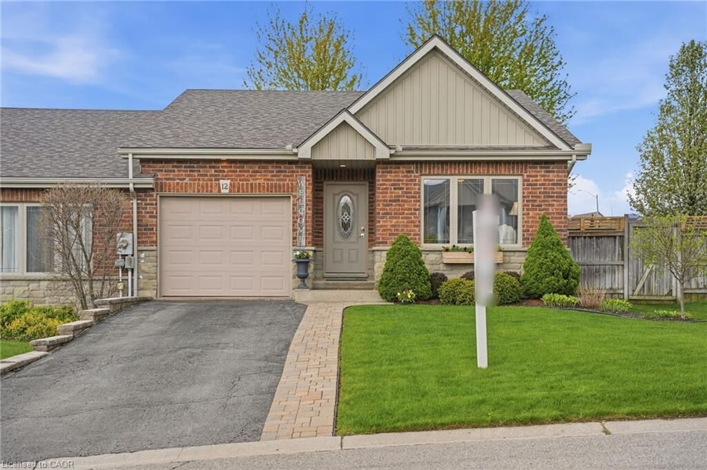 Property Photo:  12 Millcroft Drive  ON N3Y 5M9 