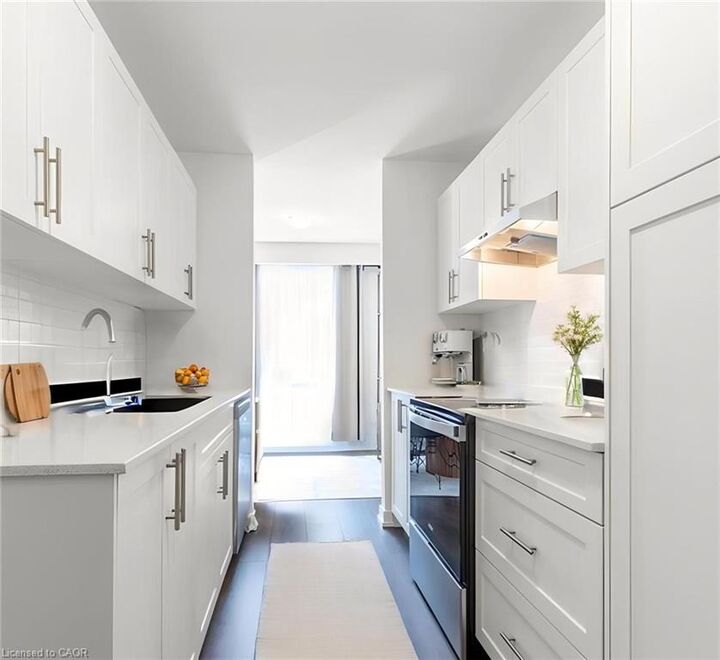Property Photo:  1444 Upper Ottawa Street 31  ON L8W 1N3 