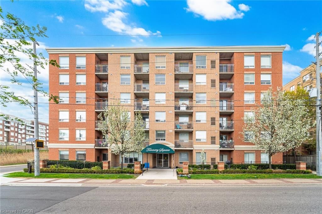 Property Photo:  32 Tannery Street 504  ON L5M 6T6 