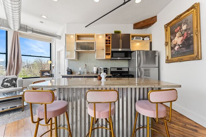 Property Photo:  281 Essex St 306  MA 01970 