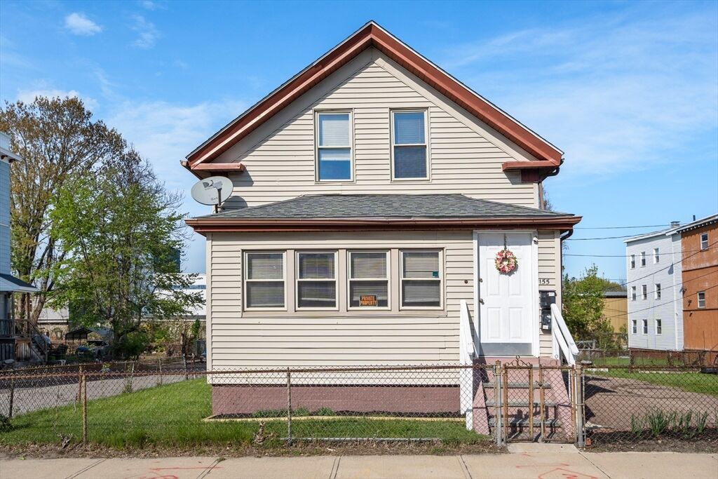 Property Photo:  155 Grand St  MA 01603 