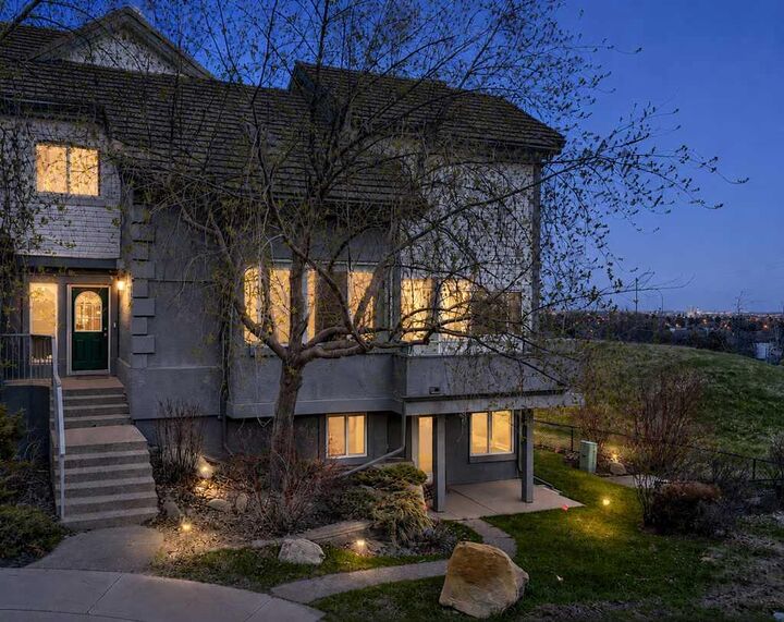 Property Photo:  5616 14 Avenue SW 1  AB T3H 3P9 