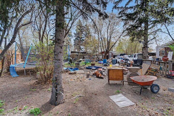 Property Photo:  7204 21A Street SE  AB T2C 0V7 
